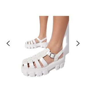 NEW Steve Madden Echo White Platform Fisherman Sandals